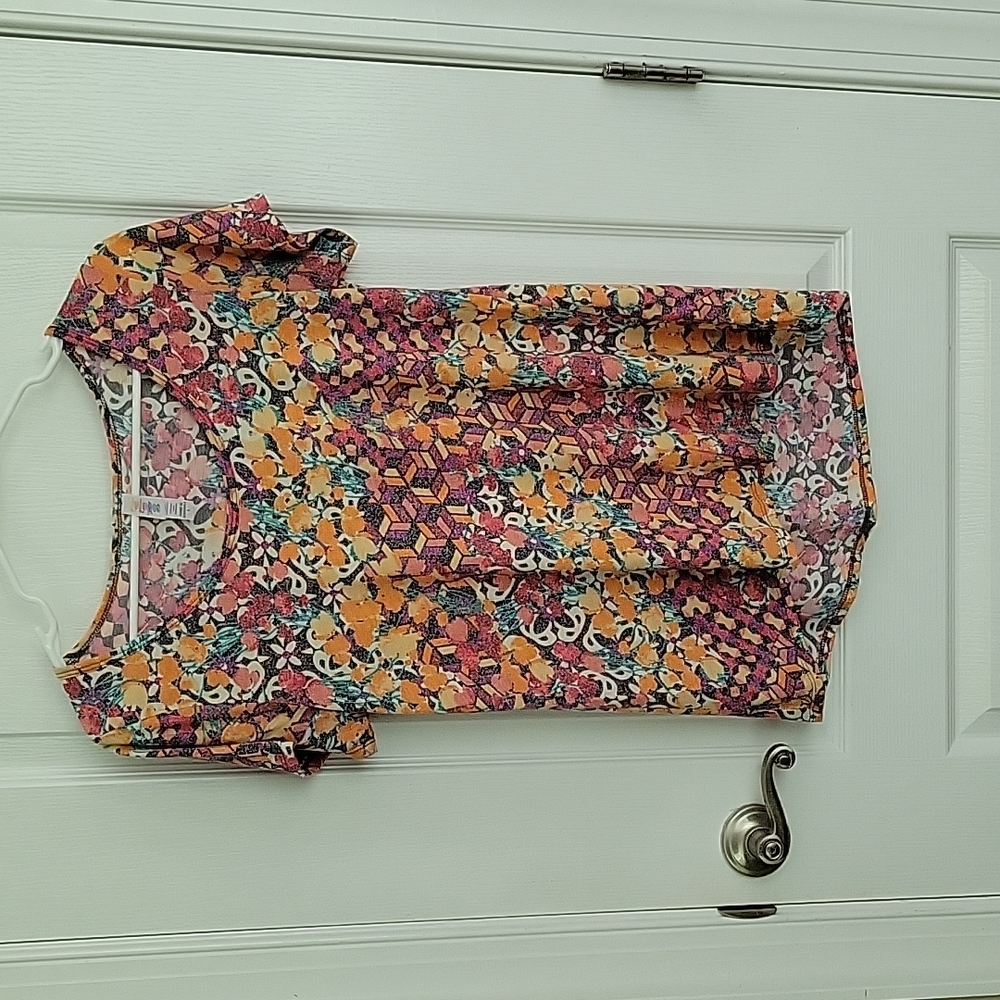 2 LuLaRoe shirts